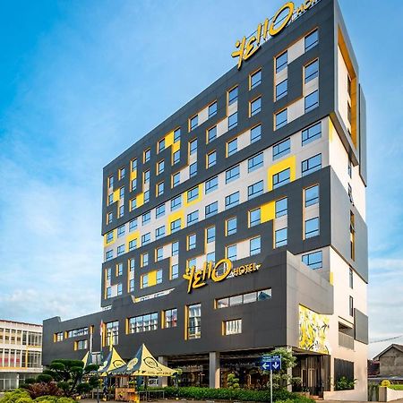Yello Hotel Jambi Palmerah Buitenkant foto