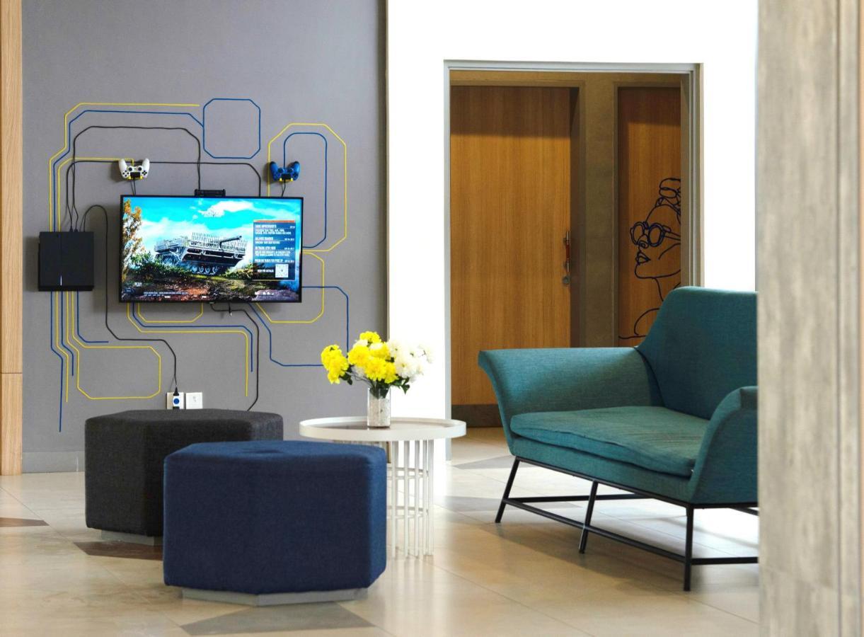 Yello Hotel Jambi Palmerah Buitenkant foto